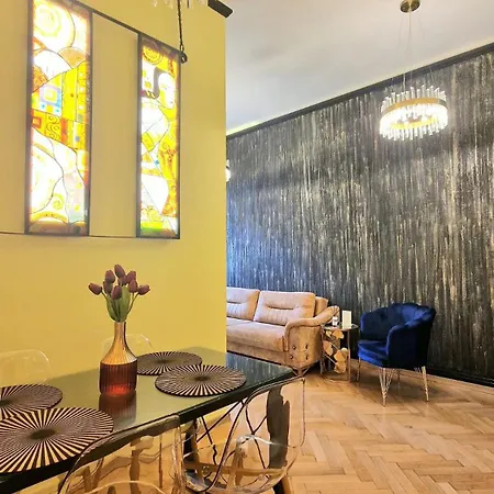 Trinoble Weiss - Boutique In Old Town 3* Brașov