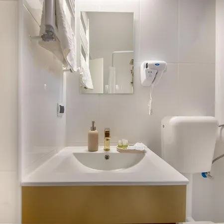Trinoble Weiss - Boutique In Old Town Apartahotel 3*